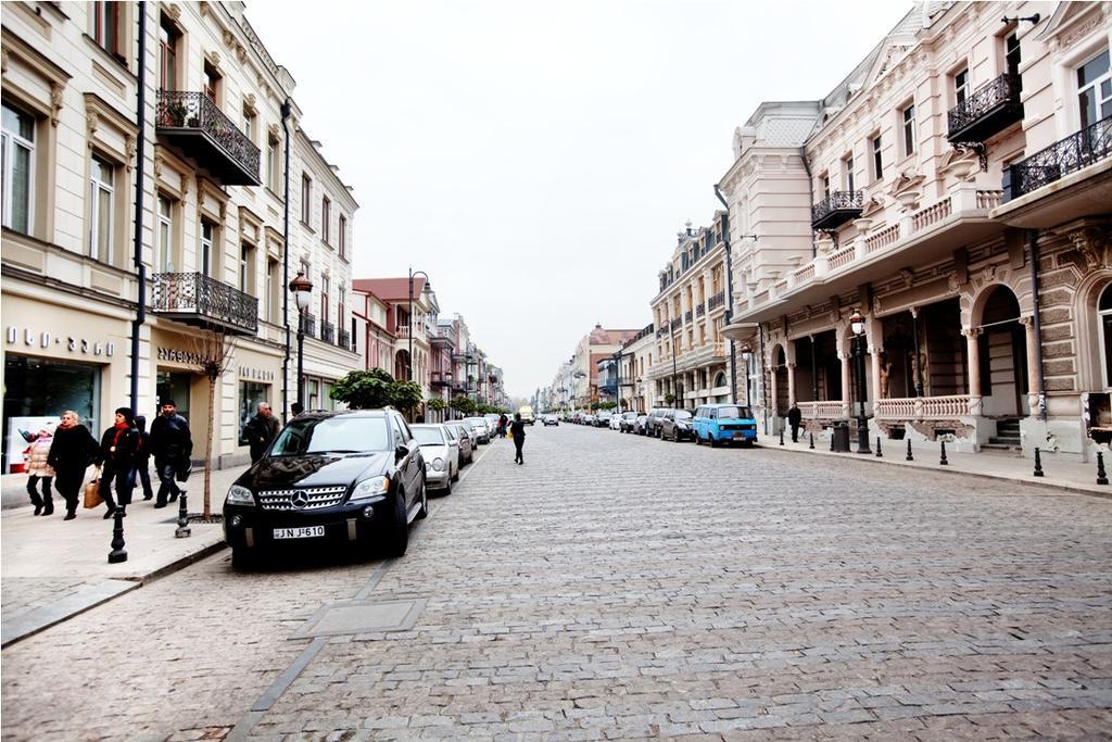 Comfortable Flat In Central Tbilisi Rum bild