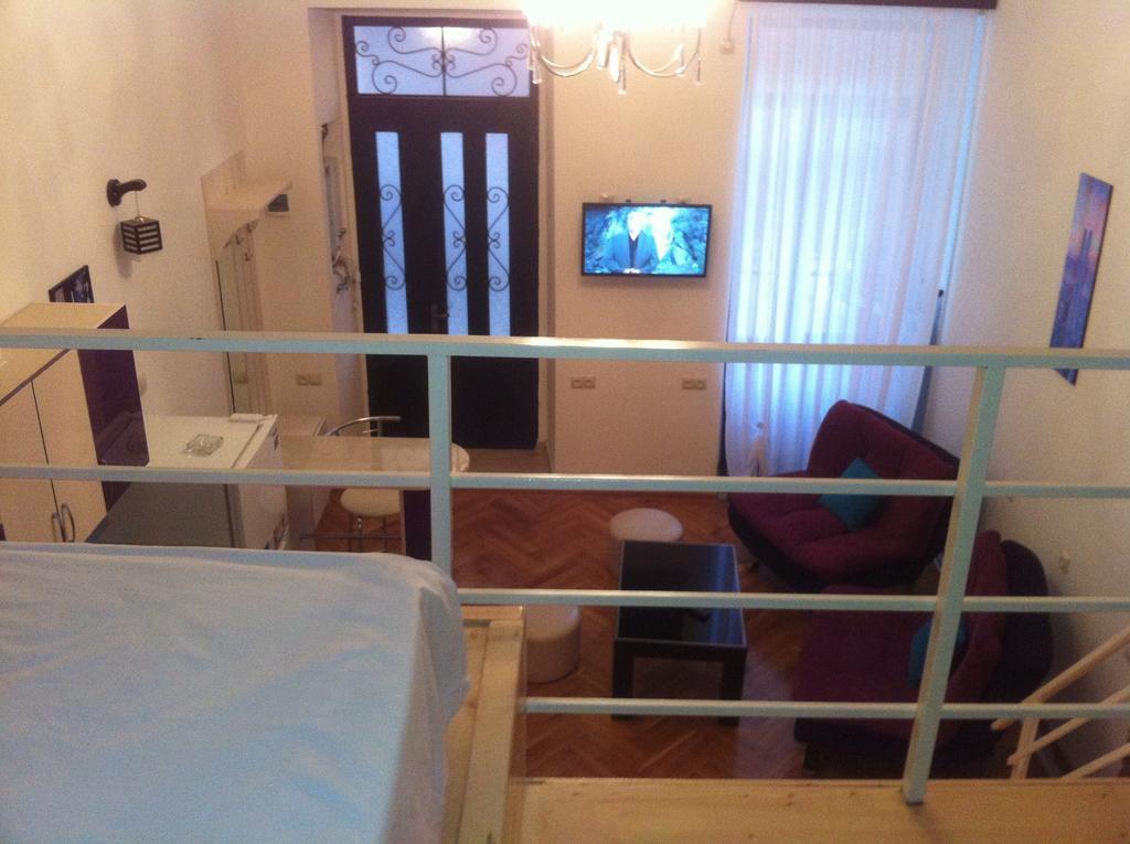 Comfortable Flat In Central Tbilisi Rum bild